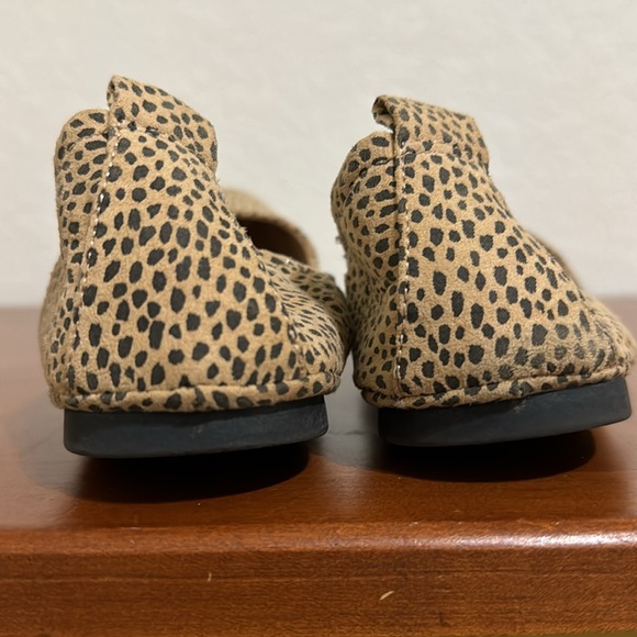 Universal Thread, Cheetah print flats, Size 11 - Picture 4 of 4